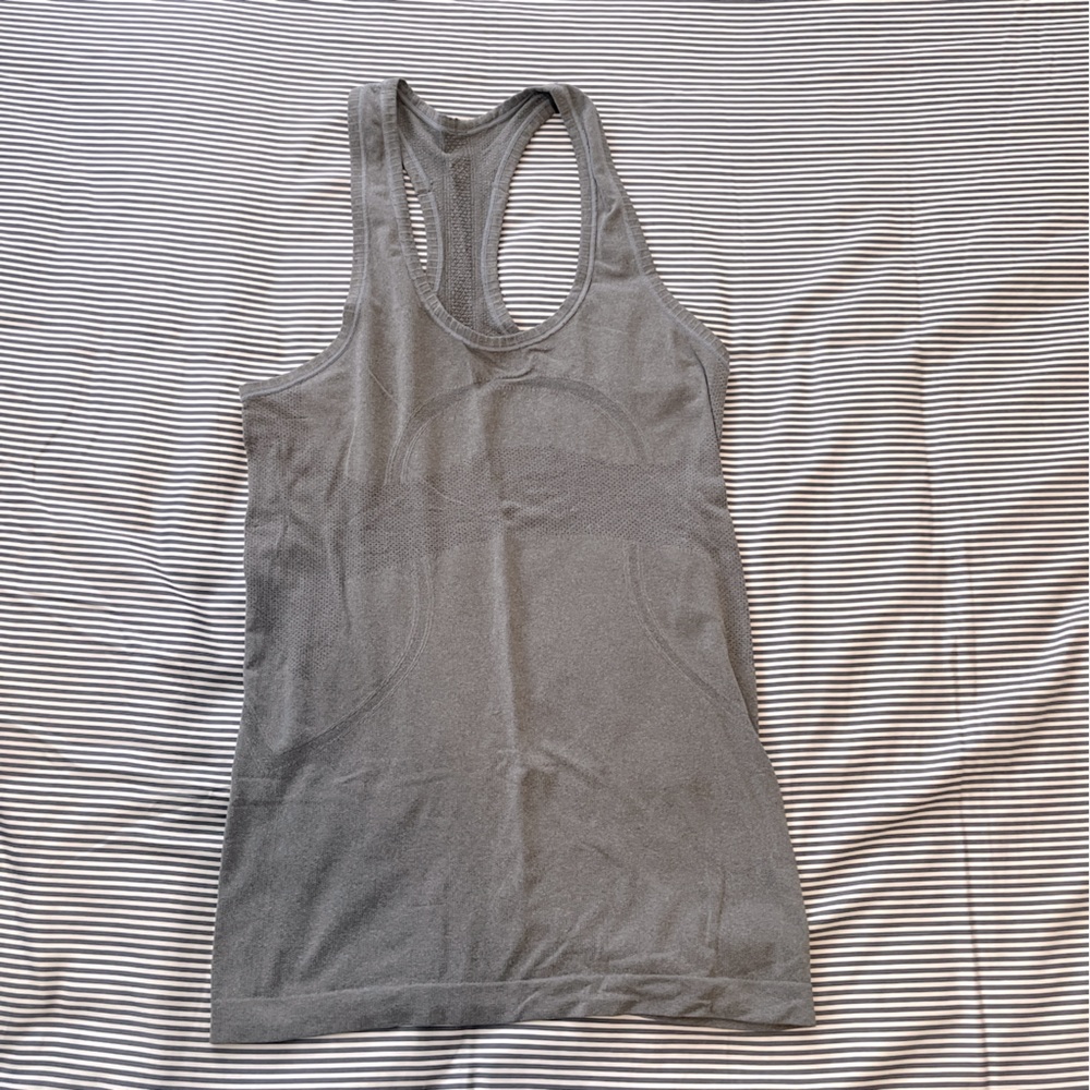 Grey Lululemon Swiftly Tech Racerback tank sz 6